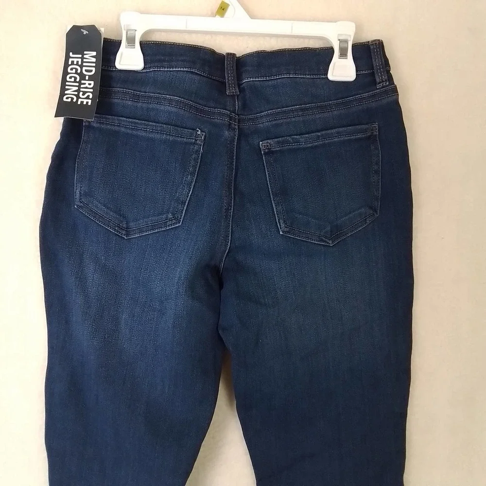 OshKosh Mid Rise Jegging Girl's‎ Size 14 in Dark Wash Denim